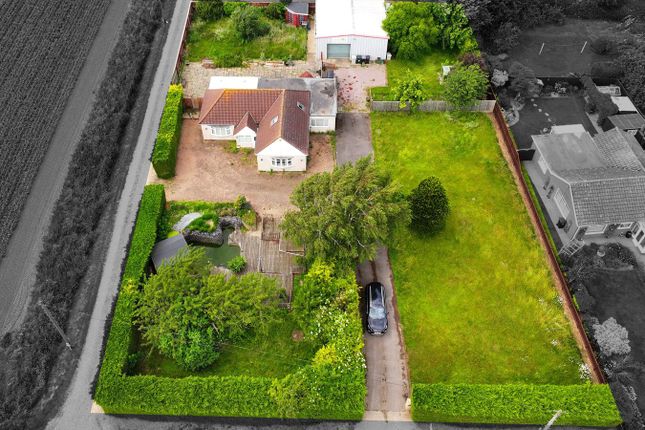 3 bed property, in Main Road, £335,000