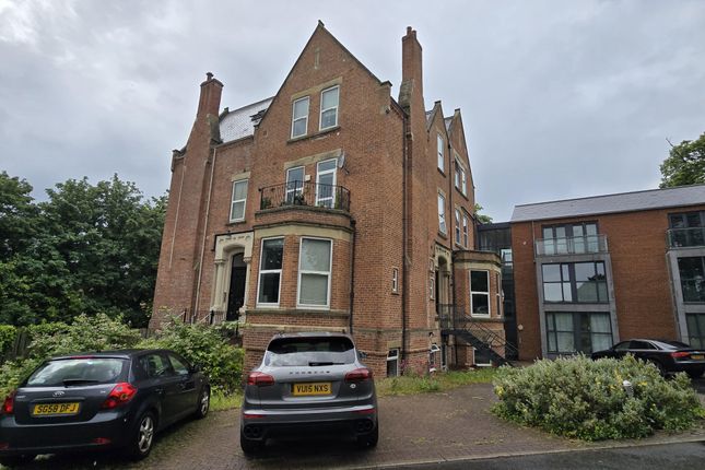 18 bed property, in 3/3A Manygates Park, £180,000