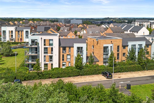 1 bed property, in Buttercup Crescent, £200,000