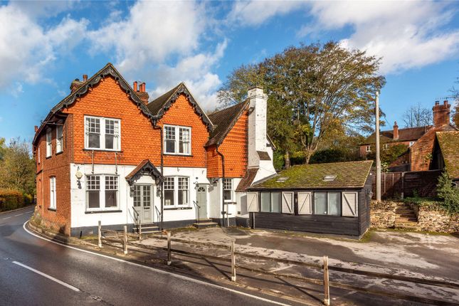 5 bed property, in Guildford Road, £945,000