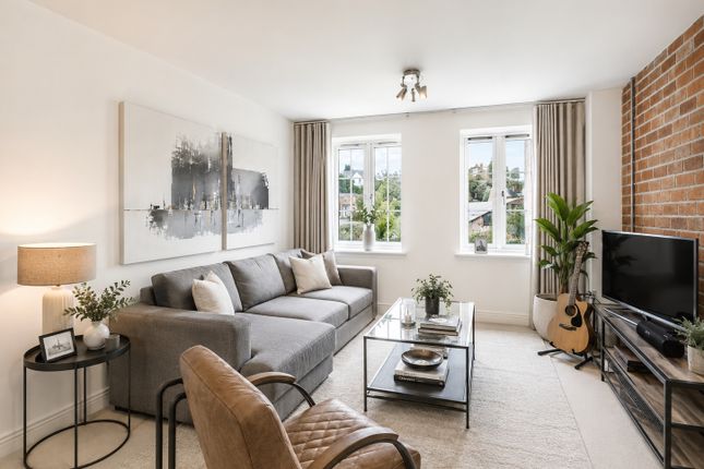2 bed property, in Portland Street, £195,000