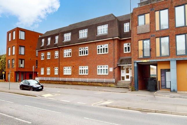 2 bed property, in Field End Road, £360,000