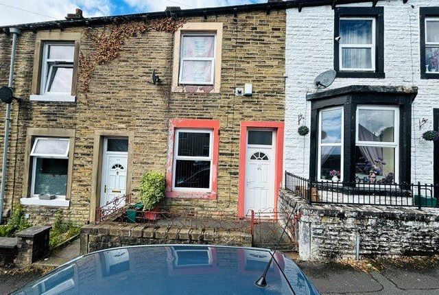 2 bed property, in North Street, £55,000