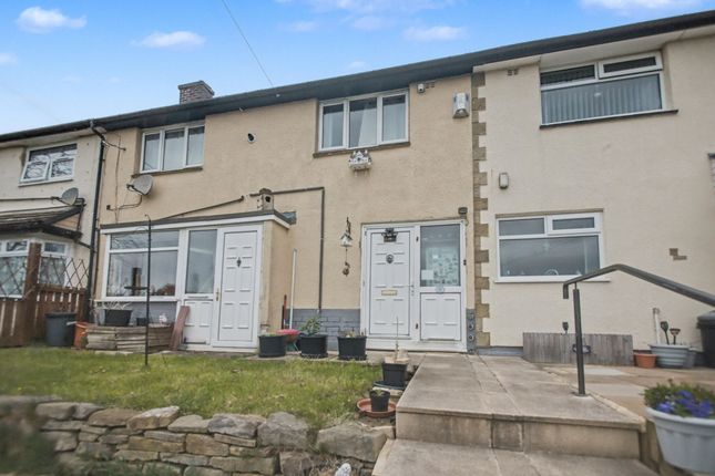 2 bed property, in Mixenden Close, £80,000