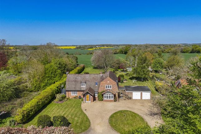 4 bed property, in Porters End, £2,100,000