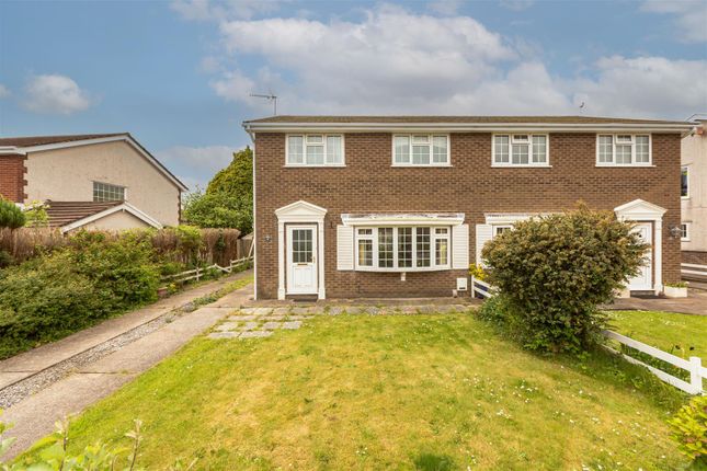 3 bed property, in The Ridge, £375,000