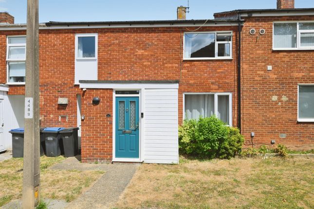 3 bed property, in Woodcroft, £340,000