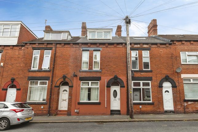 3 bed property, in Victoria Grove, £150,000