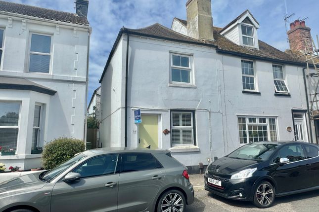 2 bed property, in Stade Street, £245,000