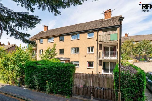2 bed property, in Hoseason Gardens, £164,000