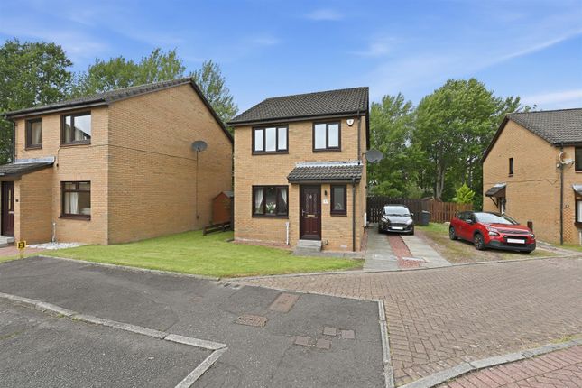 3 bed property, in Killochan Way, £240,000