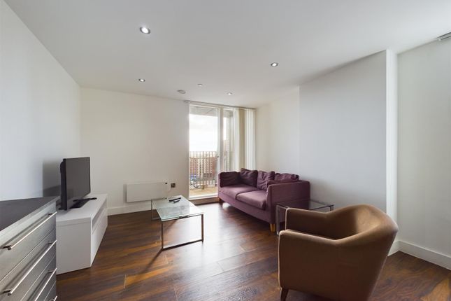 3 bed property, in The Assembly, £350,000
