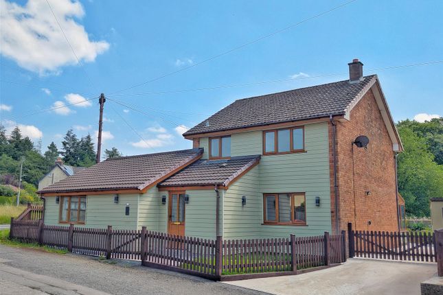 4 bed property, in Prosper Lane, £525,000
