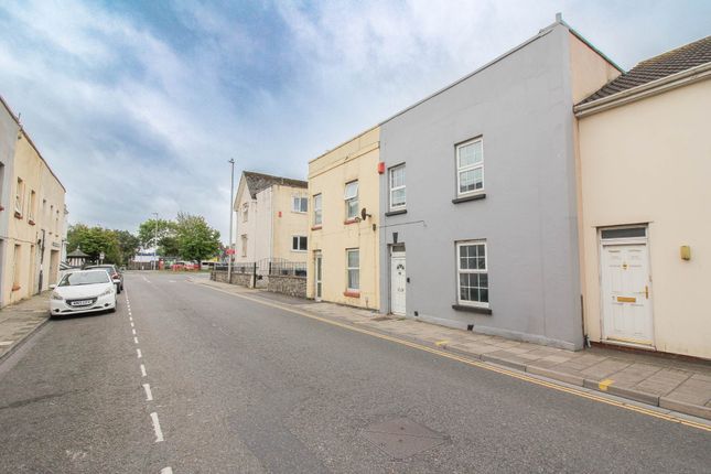 4 bed property, in Alfred Street, £200,000