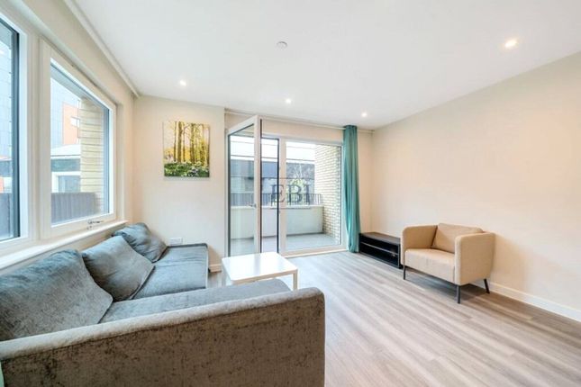 3 bed property, in Wren House, £550,000