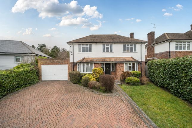 3 bed property, in Kevington Drive, £925,000