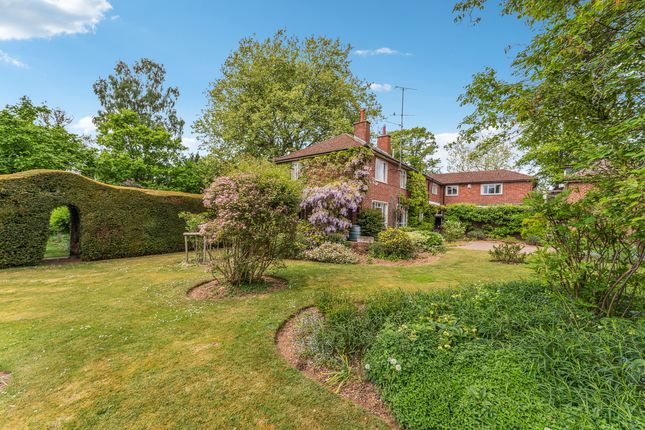 6 bed property, in Kidmore Lane, £1,185,000