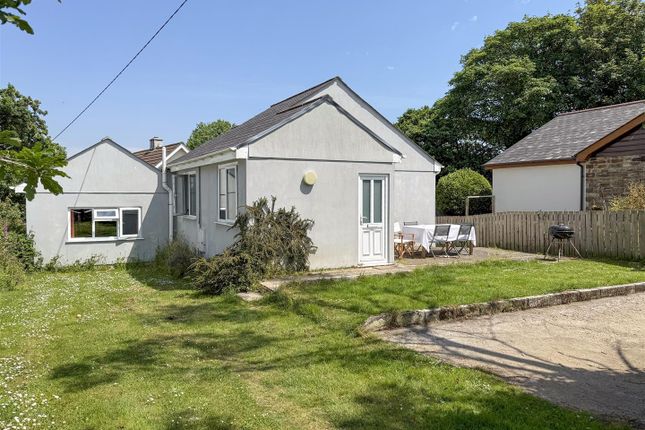 2 bed property, in Carlidnack Lane, £375,000