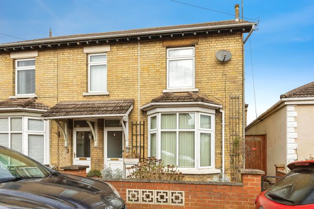 3 bed property, in Deerfield Road, £180,000