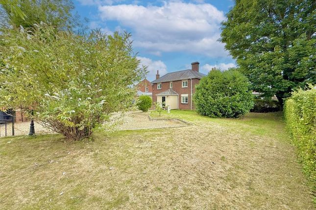 4 bed property, in Drury Lane, £650,000