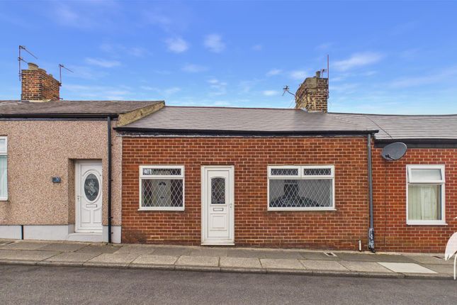 2 bed property, in Millburn Street, £69,950