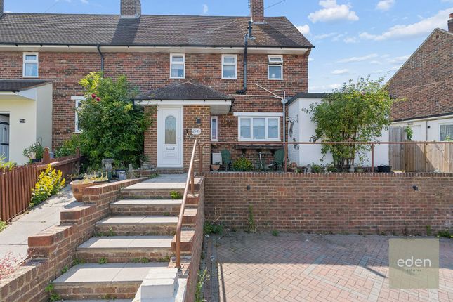 3 bed property, in Brooklands Road, £350,000
