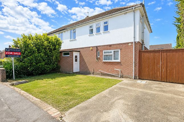 3 bed property, in Larksfield Avenue, £349,950