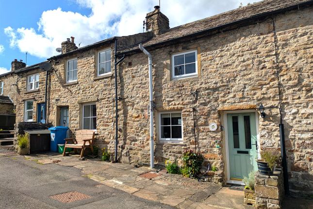 2 bed property, in Gunnerside, £240,000