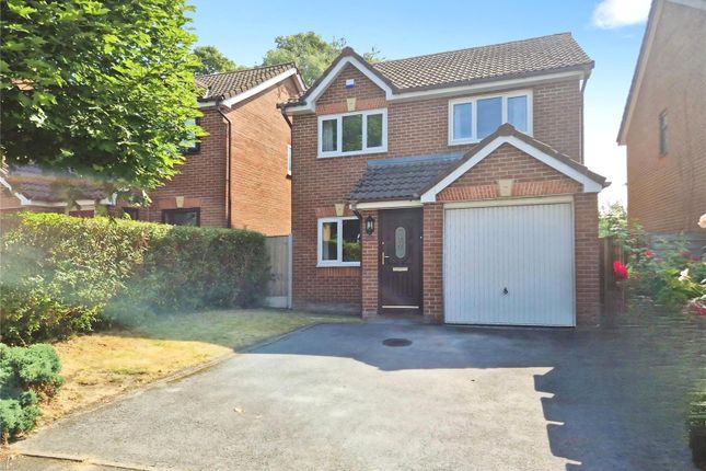 3 bed property, in Quarry Pond Road, £280,000