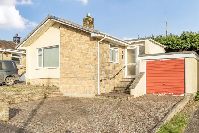 3 bed property, in Fosseway Close, £325,000
