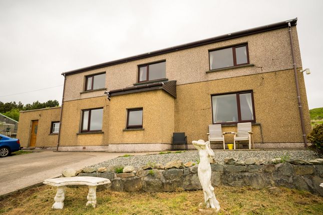 3 bed property, in New Holdings, £145,000