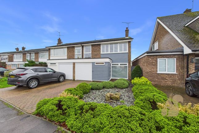4 bed property, in Keelers Way, £375,000