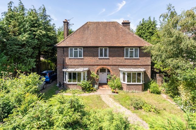 3 bed property, in Deepdene Avenue, £975,000