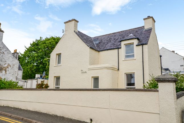 4 bed property, in East Tarbert HS3, £200,000