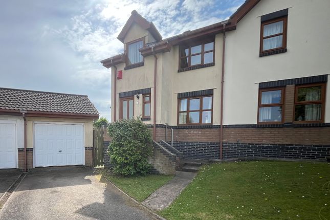 3 bed property, in Meadowside, £350,000