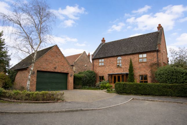 6 bed property, in Lime Grove, £700,000