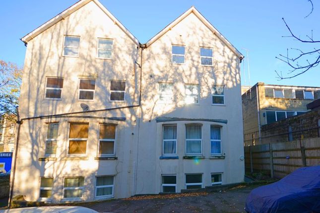 2 bed property, in 5 Glen Fern Road, £129,995