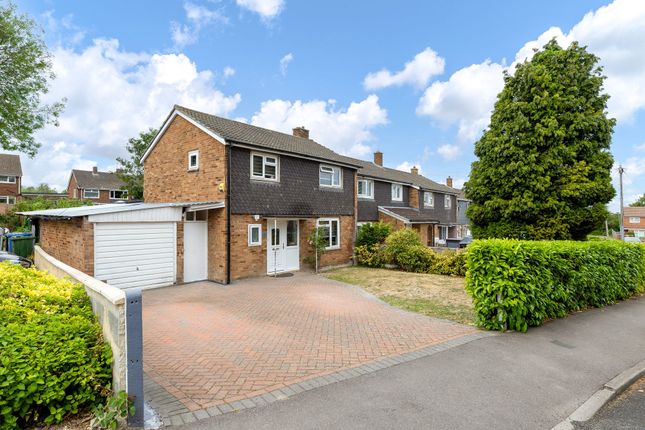 3 bed property, in Icknield Walk, £475,000