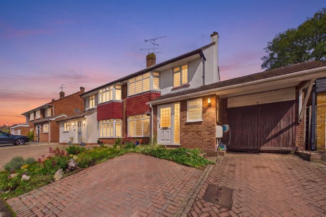 3 bed property, in Coppice Road, £475,000