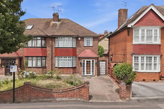 3 bed property, in Eastwood Road, £850,000