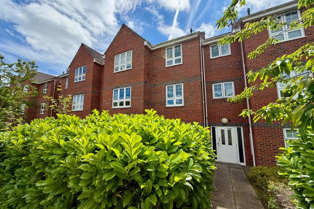 2 bed property, in Kenton Lane, £99,950