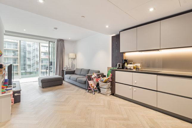 2 bed property, in Ambrose House, £1,000,000