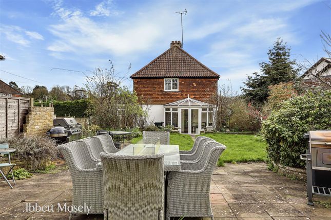 2 bed property, in Station Road, £425,000