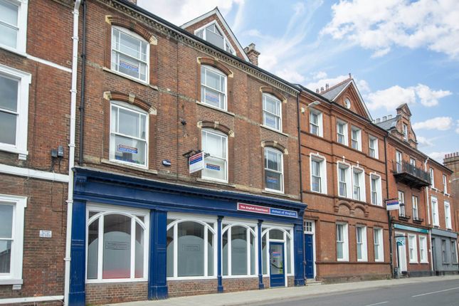 9 bed property, in Upper King Street, £900,000