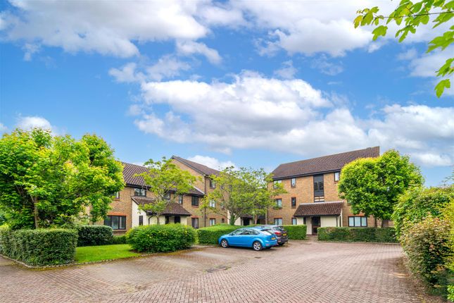 1 bed property, in Rickwood, £194,950