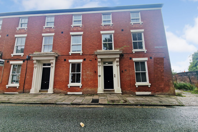 1 bed property, in Station Terrace, £80,000