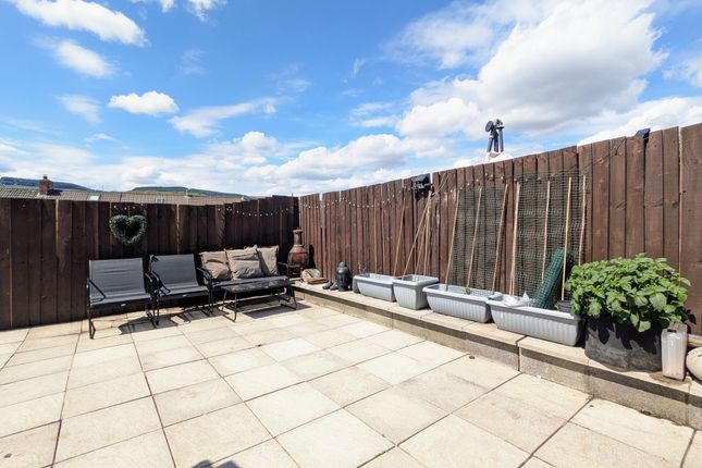 2 bed property, in Bro Dawel, £164,950