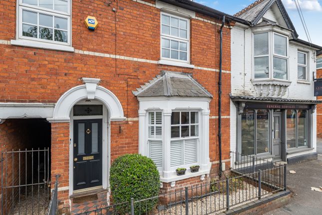 4 bed property, in Reading Road, £800,000
