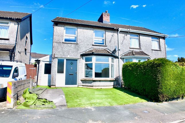 3 bed property, in Waunborfa Road, £145,000