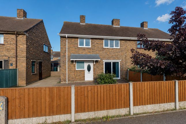 3 bed property, in Common Lane, £165,000